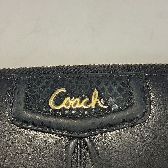 Coach Ashley Leather Wallet Accordion 3 Side Zip Black Wristlet - Picture 3 of 11